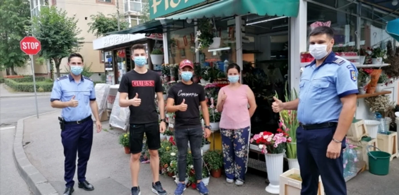 Cei doi puşti sunt daţi exemplu de IPJ Argeş