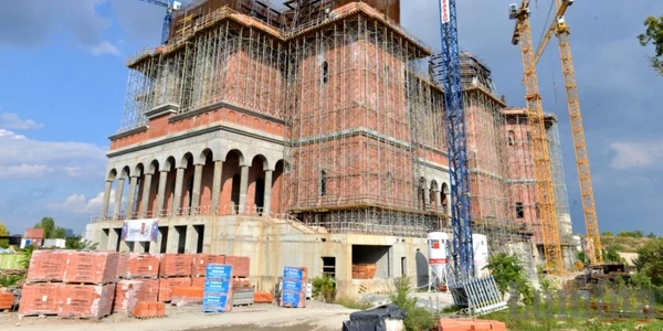 Catedrala Mântuirii Neamului din Bucureşti Sursa foto basilica.ro