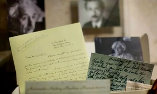 Arhiva completă a lui Albert Einstein va fi postată online jpeg