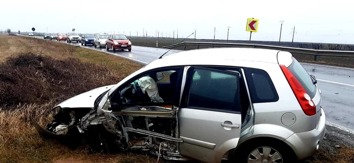 Două persoane au fost rănite în accident FOTO IPJ Ialomiţa