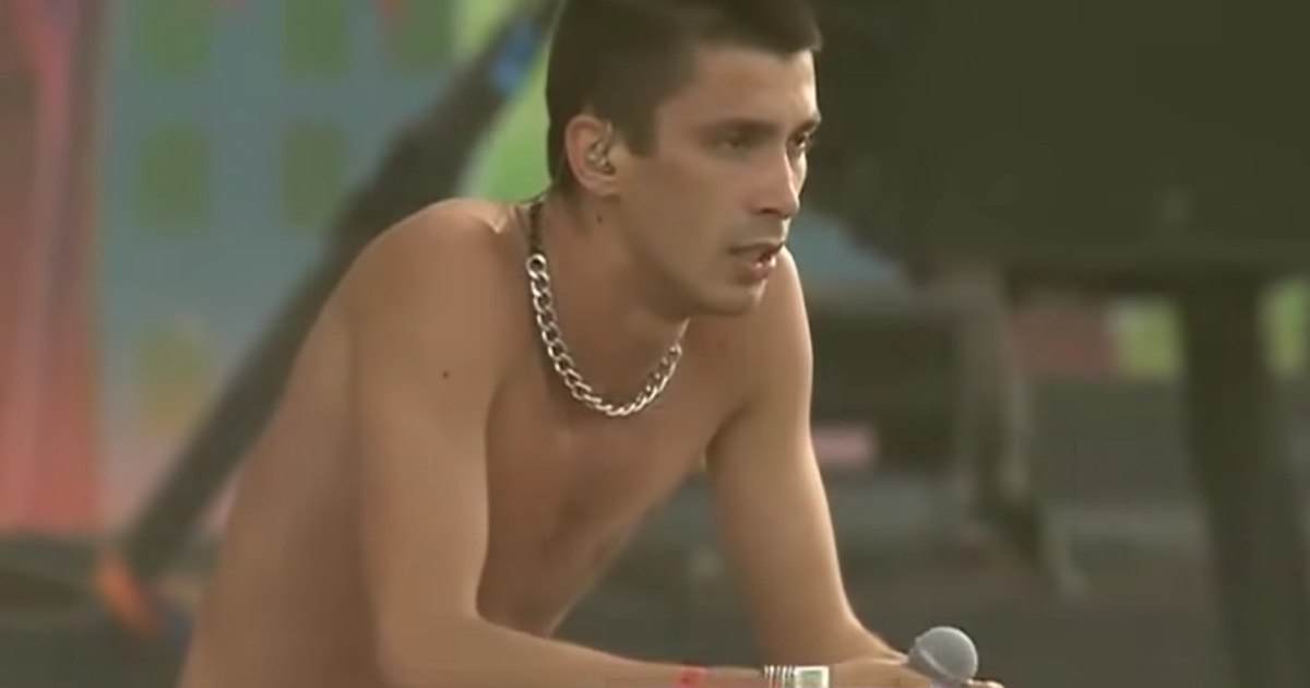 Cojo promovează mesaje anti-violență și anti-droguri la Beach Please