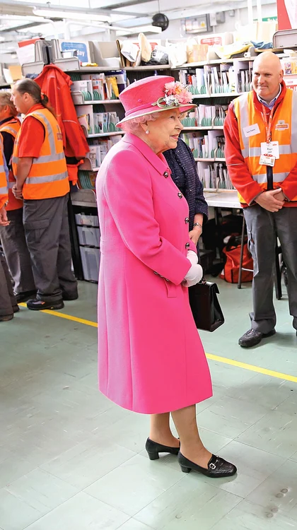 La mulţi ani, Maiestate!  Regina Elizabeth II a devenit cel mai longeviv monarh britanic