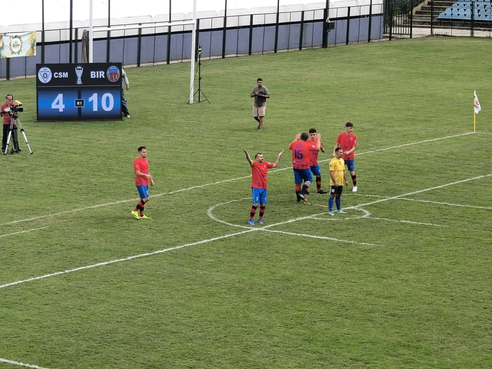 Oina este sport național la noi, însă puțini români au practicat acest sport