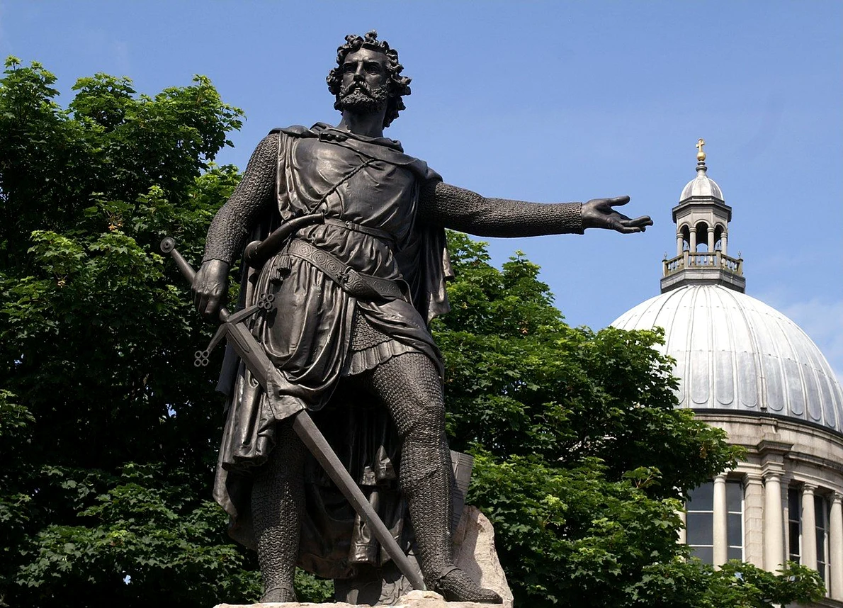 Statuia lui William Wallace din orașul scoțian Aberdeen (© Axis12002 at English Wikipedia)