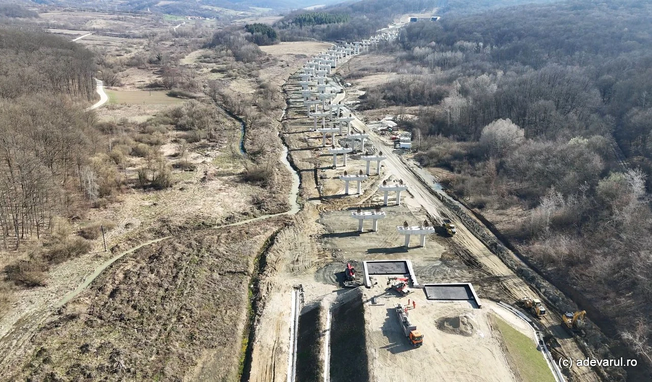 Viaductul de 1,1 kilometri. Foto: Daniel Guță. ADEVĂRUL