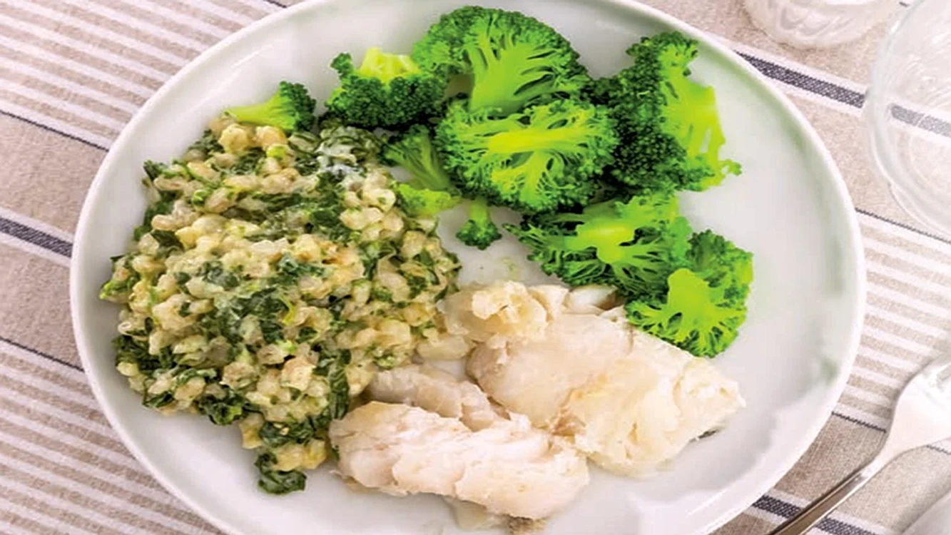 file de cod cu orz si broccoli jpg