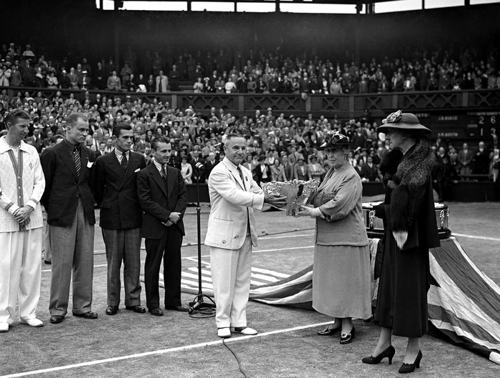 Prințesa Helena Victoria și sora ei, Prințesa Marie Louise, la Cupa Davis. FOTO: Profimedia
