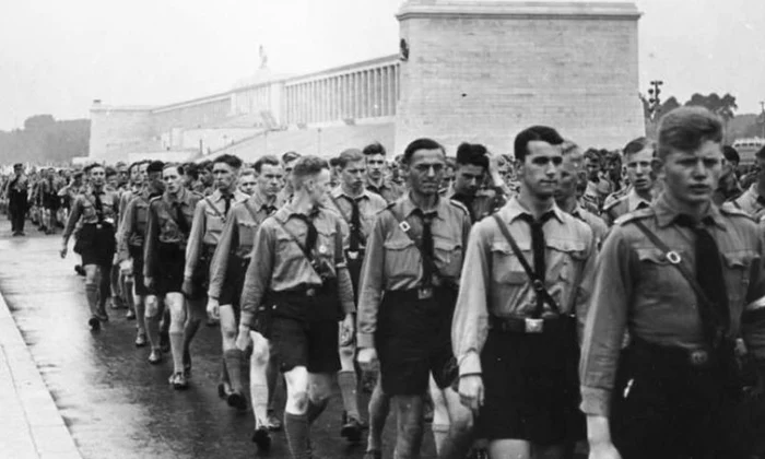 Copiii Führerului: Tineretul Hitlerist jpeg