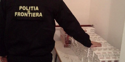 Botoşani: Agentul este cercetat în libertate pentru trafic de ţigări 