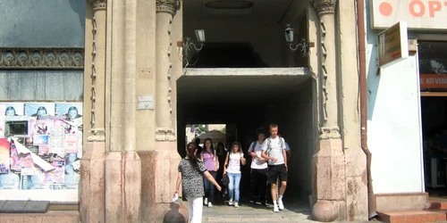 Satu Mare: Magnatul Ţânţaş sfidează specialiştii de la Patrimoniu