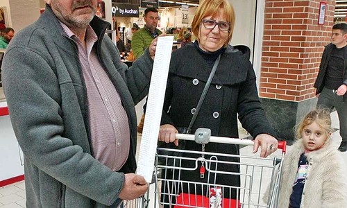 Soţii Vasile au dat 344 de lei pe coşul cu alimente jpeg