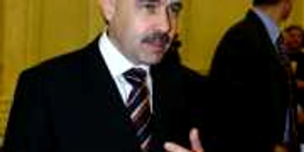 Pogea le cere parlamentarilor să aprobe bugetul pe 2010 până la finele anului
