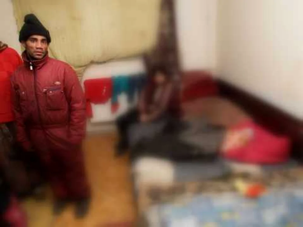Zeci de ploieşteni trăiesc în condiţii mizere în căminul de pe Rafinorilor