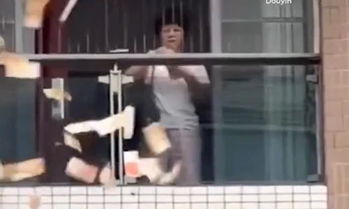 china bani balcon captura video png