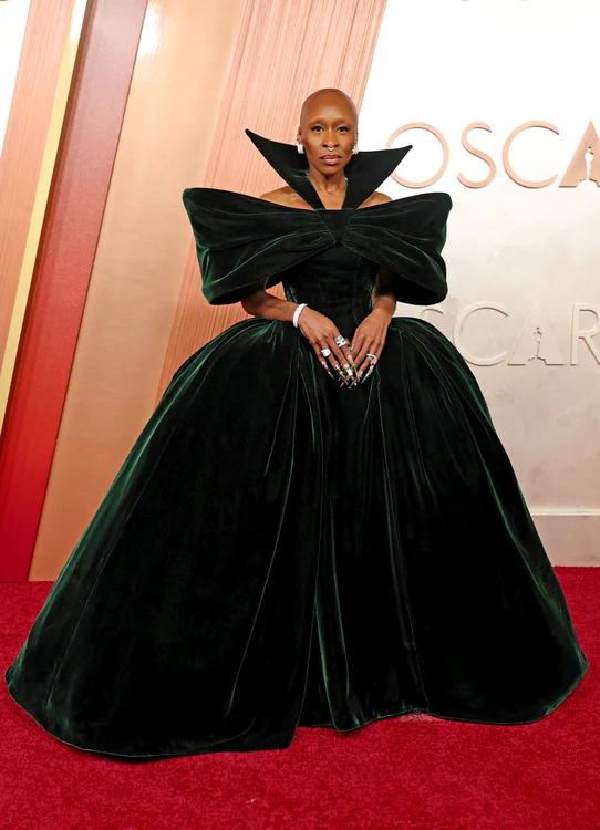 Cynthia Erivo a purtat o rochie Louis Vuitton (Foto: GettyImages)