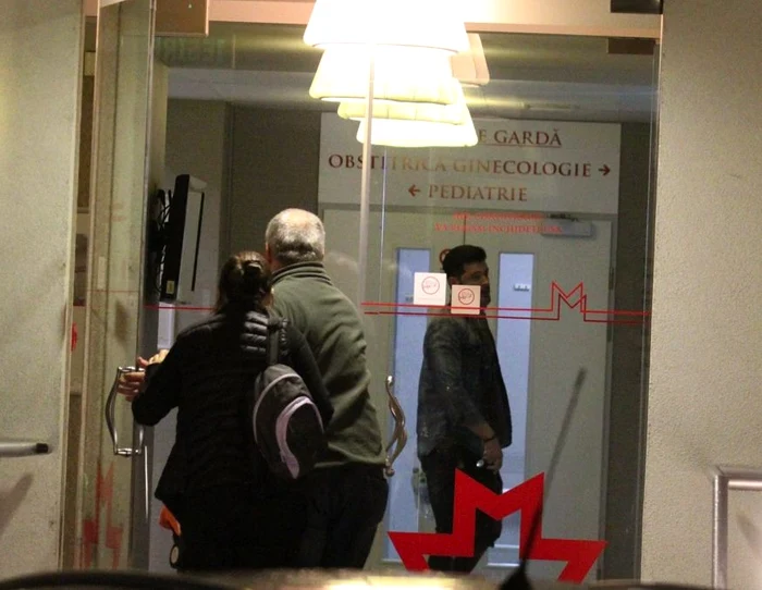 Victor a lipsit de la maternitate ca să mănânce în oraş, dar s-a întors încărcat cu sticle de apă 