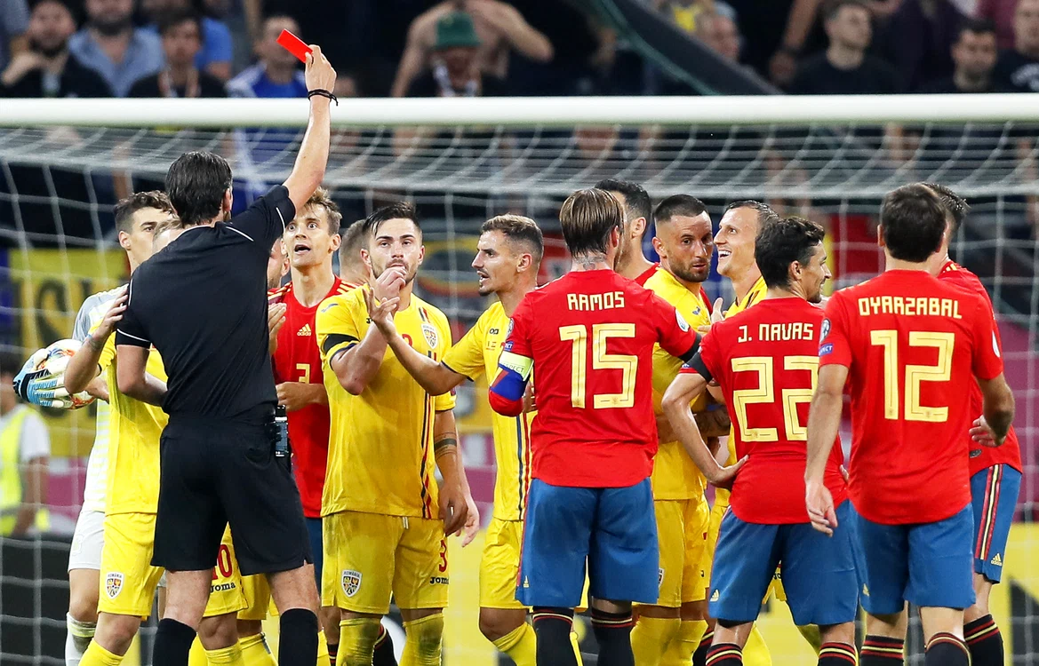 
    România a pierdut în fața SpanieiFoto: EPA  