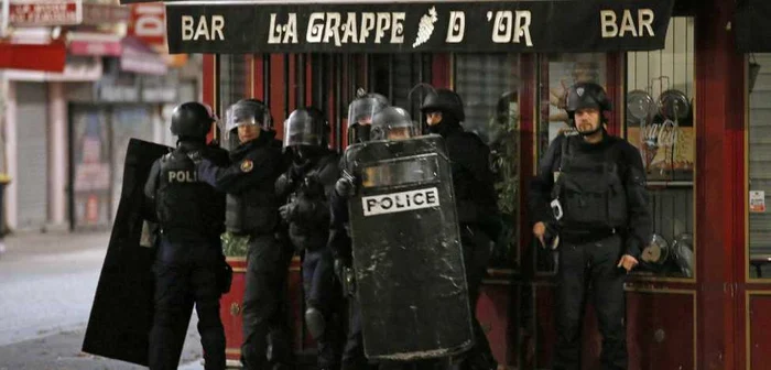 Operaţiune antiteroristă în Paris - Saint Denis FOTO AP