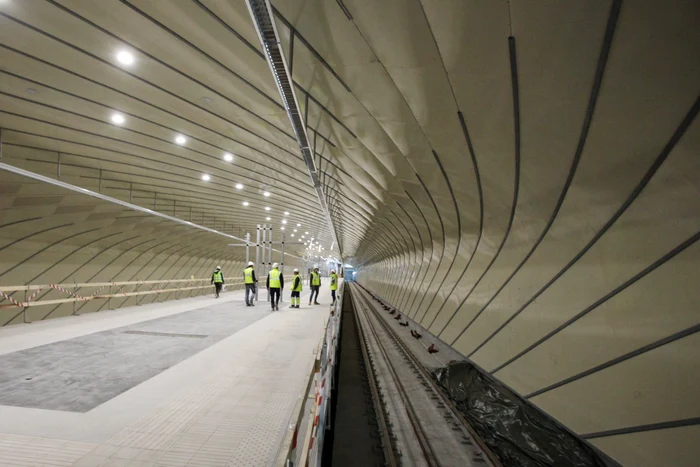 Majoritatea stațiilor de la metroul Drumul Taberei sunt gata