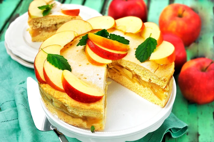 Prăjitură cu jeleu de mere