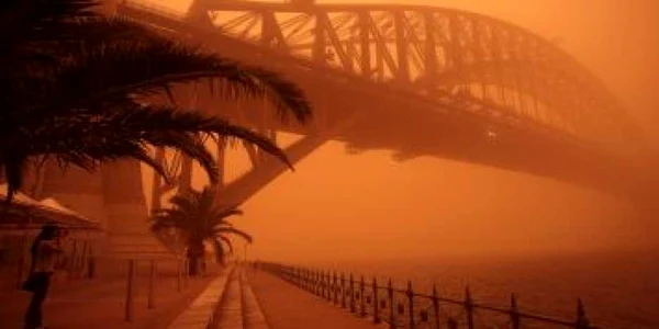 VIDEO -FOTO Australia, afectată de o furtună de nisip, incendii şi ploi abundente