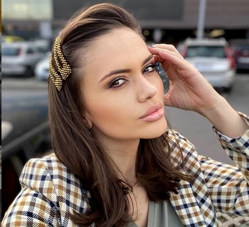 
    Cristina Șișcanu reușește să strângă mii de like-uri la pozele sale din mediul virtual Foto: Instagram   