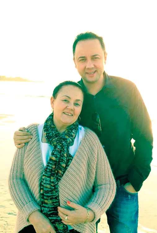 Cătălin Măruţă este răsfăţat şi acum de mama lui cu negrese (Fotografii: arhivă personală)