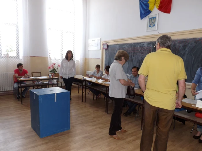 Peste 17.000 de alegători au votat pe liste suplimentare