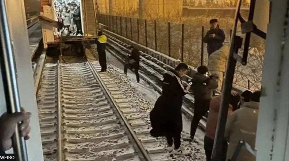 Accident la metroul din Beijing. Peste 100 de persoane s-au ales cu fracturi după ce două trenuri s-au ciocnit VIDEO