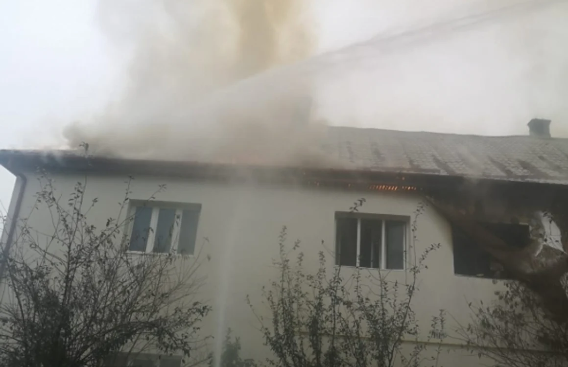 incendiu scoala alba
