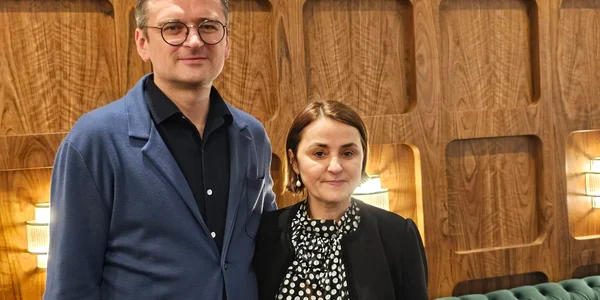 Ministrul de Externe, Luminița Odobescu și omologul său ucrainean Dmitro Kuleba Foto: Facebook MAE
