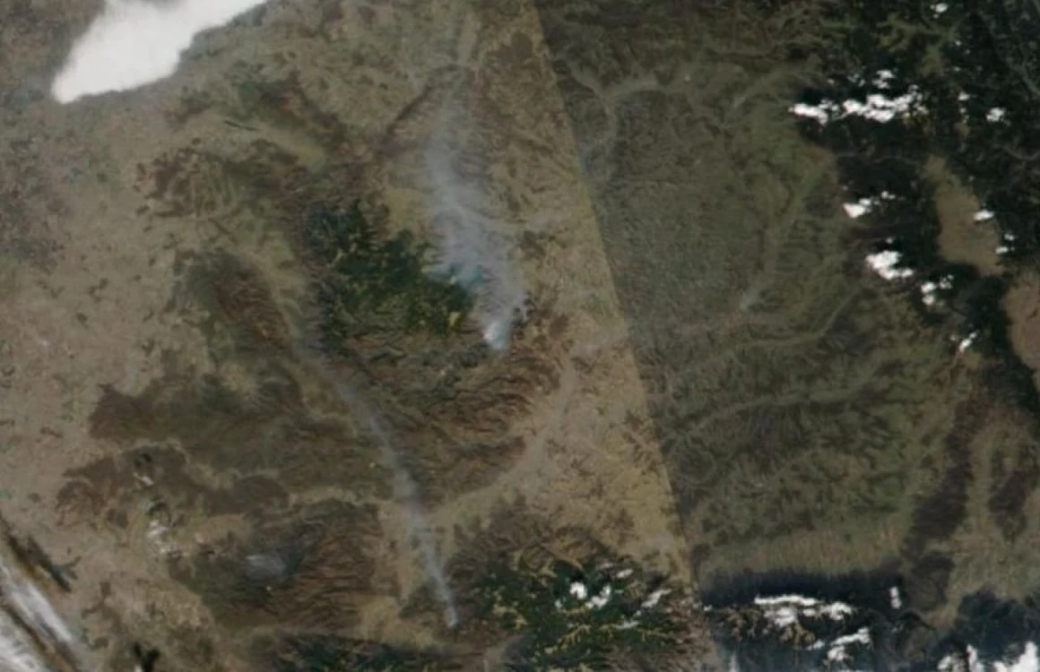 Incendiul de la Sălciua este vizibil din satelit