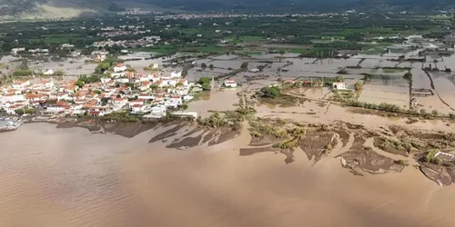 inundatii Grecia01 foto Lesvosnet jpg