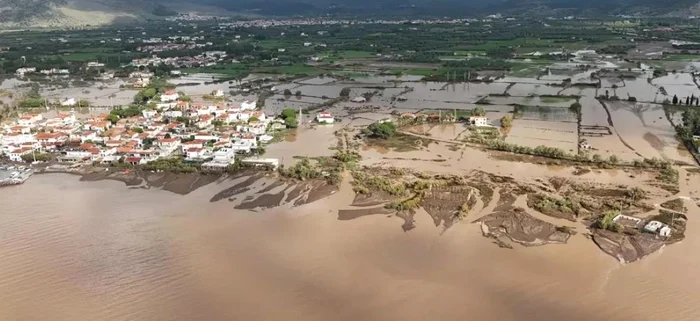 Inundaţii masive în insulele din nord-estul Mării Egee. FOTO: Lesvosnet