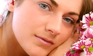 fata cu flori in par jpeg