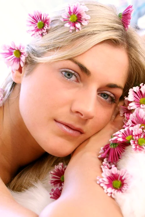 
    Părul necesită o îngrijire specială pe timp de vară   