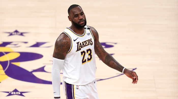 James este starul celor de la Lakers