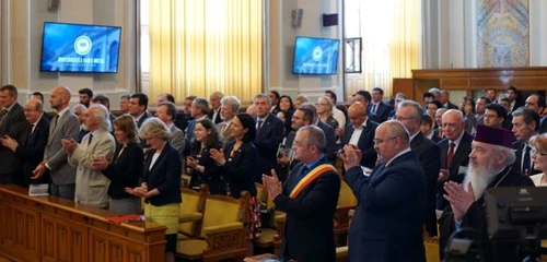 Printul Charles Doctor Honoris Causa UBB 2 jpg jpeg