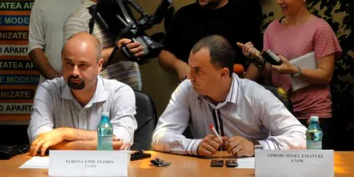 Trimişii lui Ion Toma în Consiliul Local Slatina: Emil Albotă şi Emanuel Oproiu (dr.)