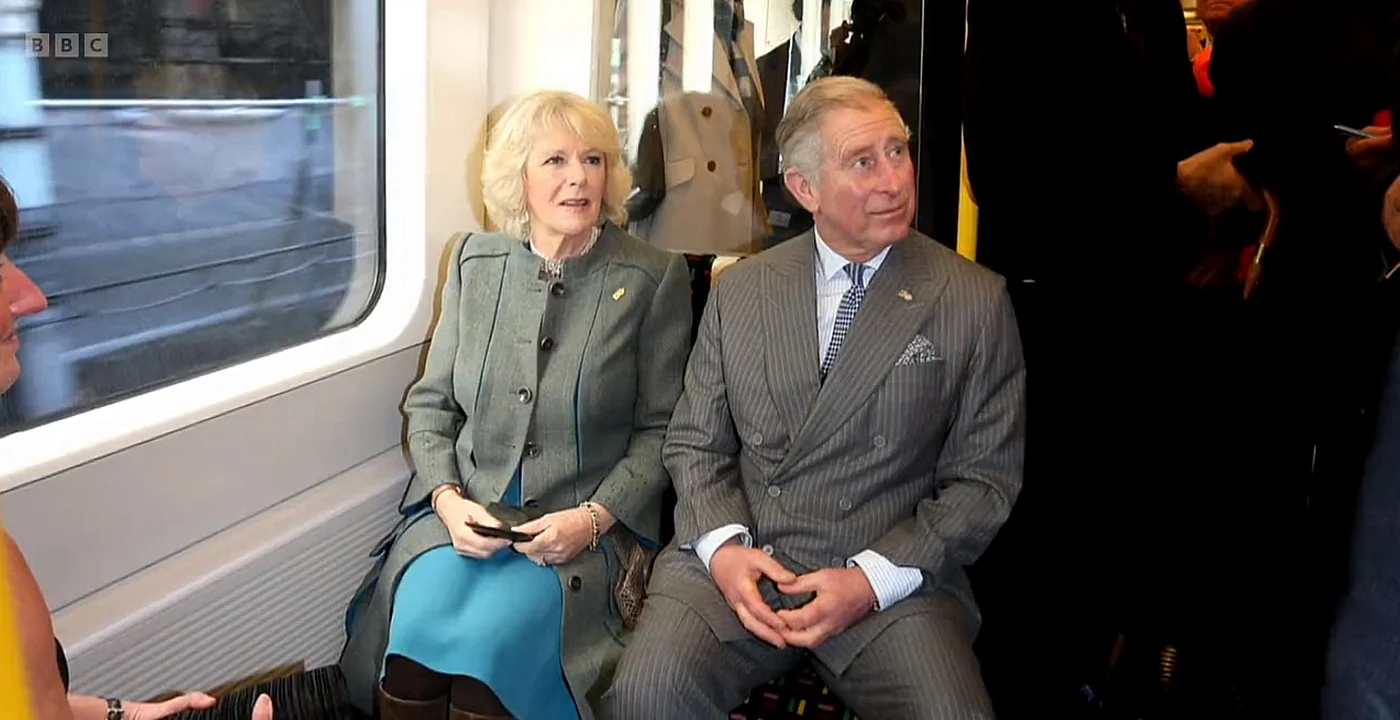 Charles si Camilla metrou BBC jpg