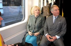 Charles si Camilla metrou BBC jpg