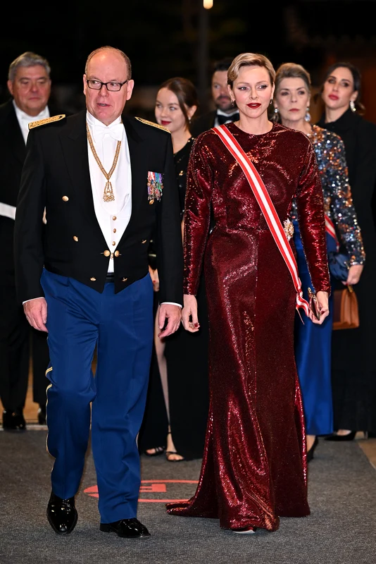 Prințesa Caroline de Hanovra, alături de Prințesa Charlene și Prințul Albert de Monaco la gala de Ziua Națională a Principatului Monaco. FOTO: Getty Images