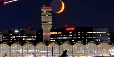Zborurile au fost oprite pe Aeroportul Naţional Ronald Reagan din Washington, FB Aeroportul Naţional Ronald Reagan din Washington, jpg