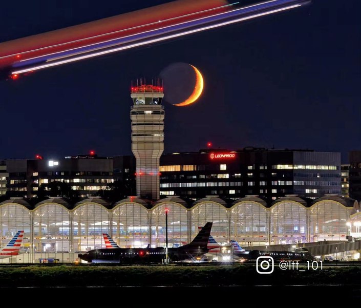 Zborurile de pe Aeroportul Ronald Reagan din SUA, suspendate după ce o dronă a fost raportată deasupra unei piste