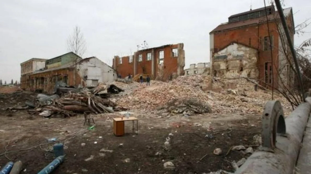 Distrugerea patrimoniului timişorean jpeg