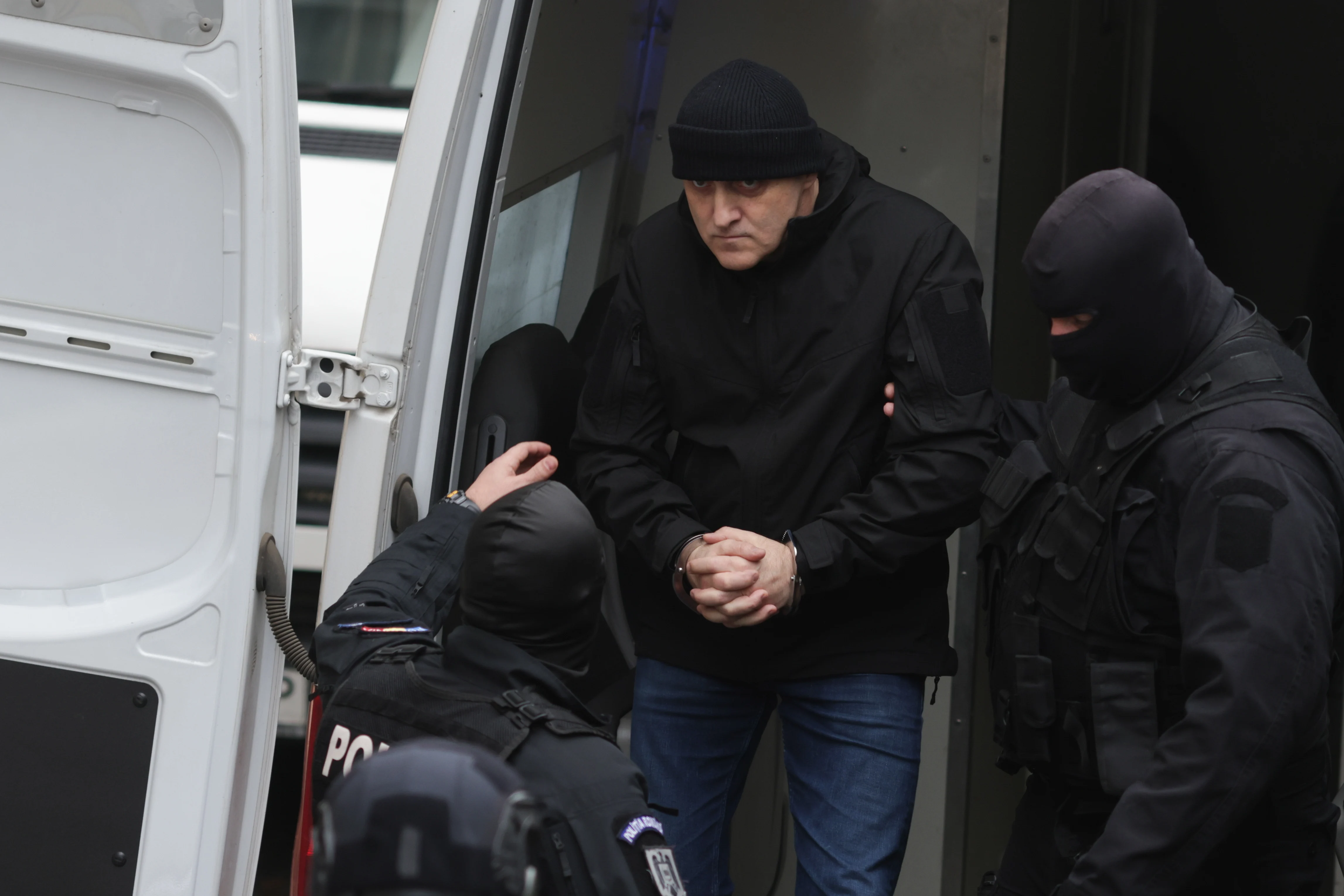 Înalta Curte, așteptată să decidă dacă Horațiu Potra, fiul și nepotul său rămân în arest