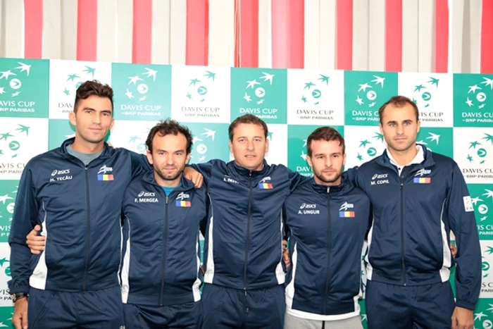 Horia Tecău, Florin Mergea, Andrei Pavel, Adi Ungur şi Marius Copil pregătesc meciul cu Slovenia