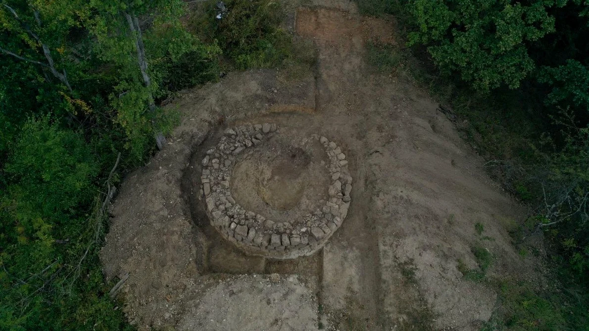 Noi descoperiri arheologice la Turnul roman de la Valea Negrilești