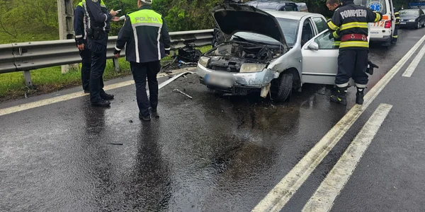 Accident grav pe Valea Oltului DN7. O femeie a intrat în stop cardio-respirator după o coliziune frontală. FOTO DRDP Craiova
