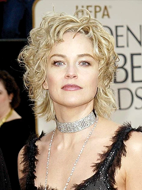 În 2003, pe când  avea 45 de ani